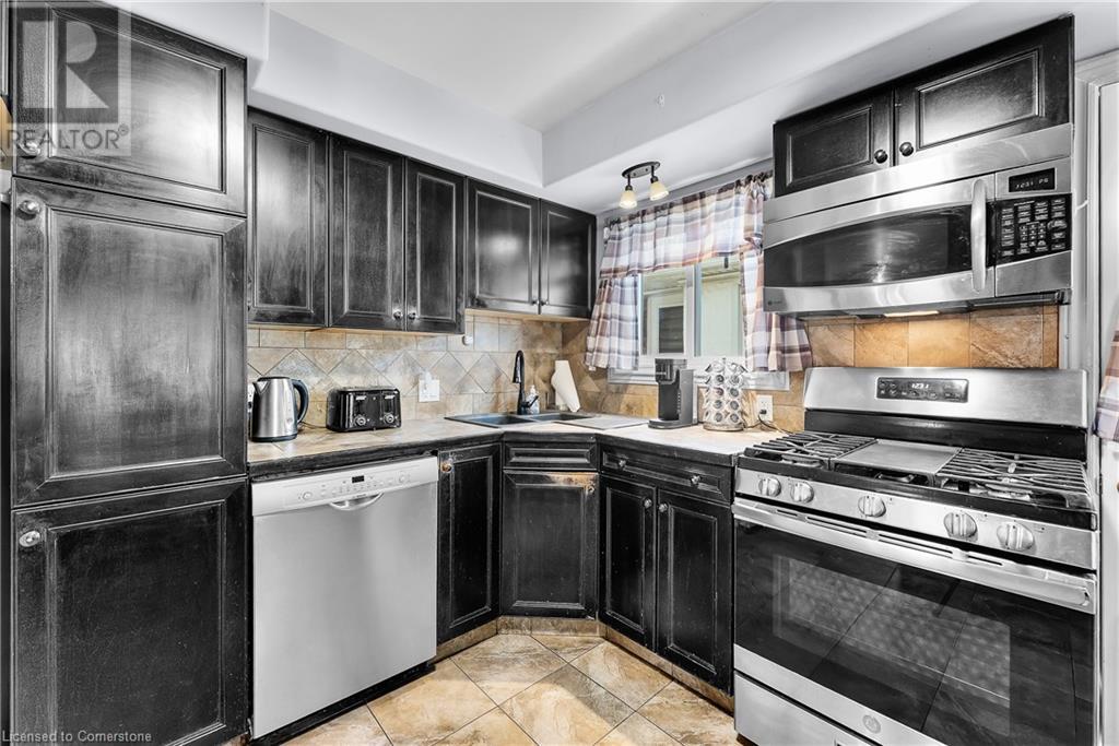 49 Grove Avenue, St. Catharines, Ontario  L2P 1C9 - Photo 14 - 40745437