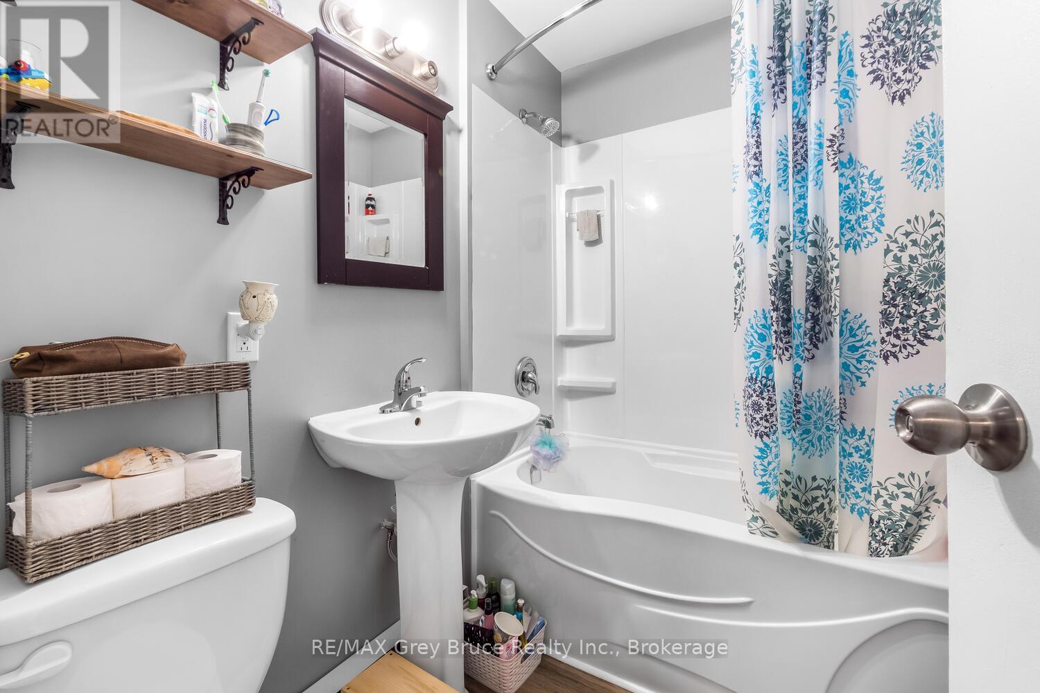 502 Bruce Street, South Bruce Peninsula, Ontario  N0H 1P0 - Photo 12 - X12248749