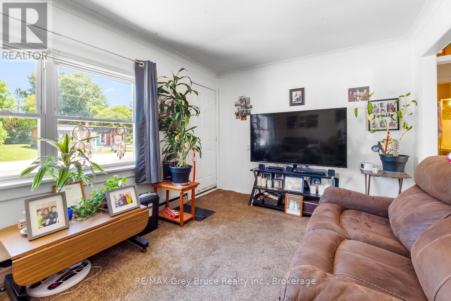 502 Bruce Street, South Bruce Peninsula, Ontario  N0H 1P0 - Photo 19 - X12248749