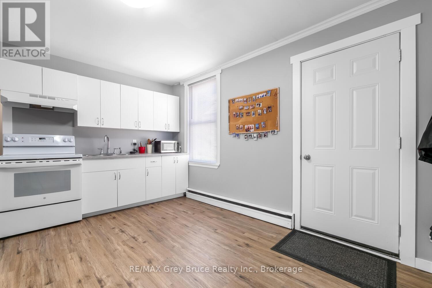 502 Bruce Street, South Bruce Peninsula, Ontario  N0H 1P0 - Photo 4 - X12248749