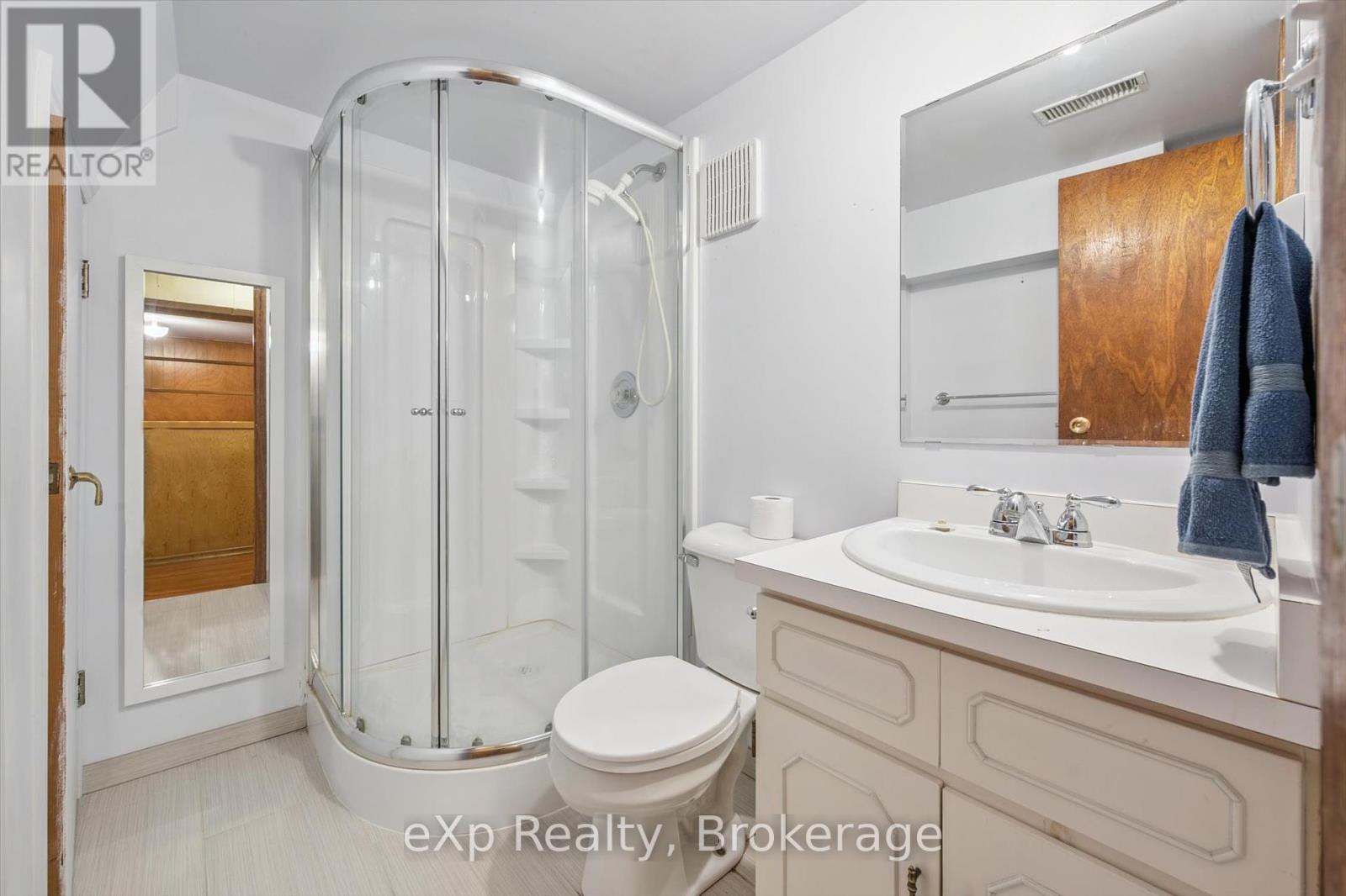 15 Balsam Drive, Guelph, Ontario  N1E 1R1 - Photo 13 - X12249002