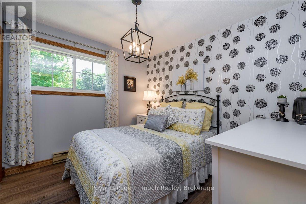 14 Maplegate Road, Tiny, Ontario  L0L 2T0 - Photo 14 - S12249027