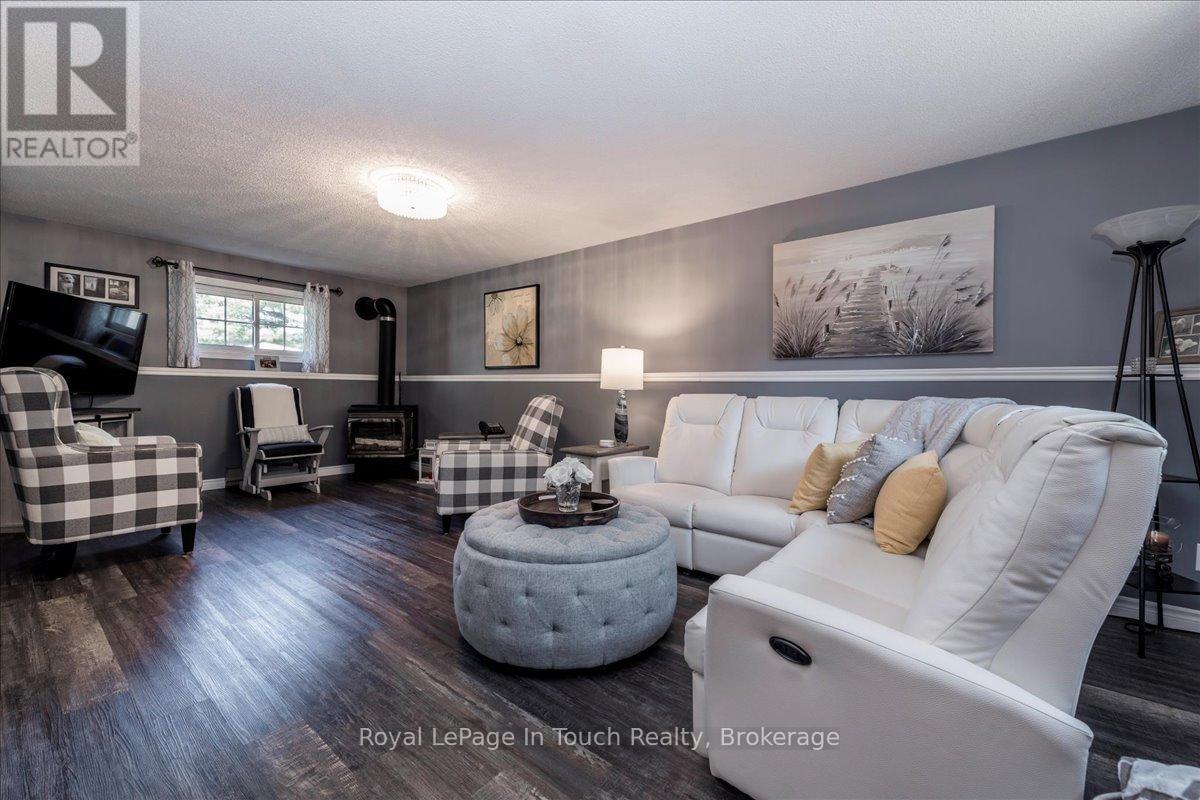 14 Maplegate Road, Tiny, Ontario  L0L 2T0 - Photo 19 - S12249027