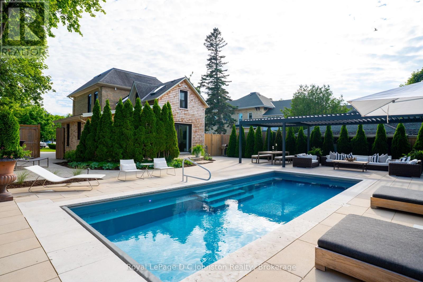 126 High Street, Saugeen Shores, Ontario  N0H 2L0 - Photo 40 - X12249052
