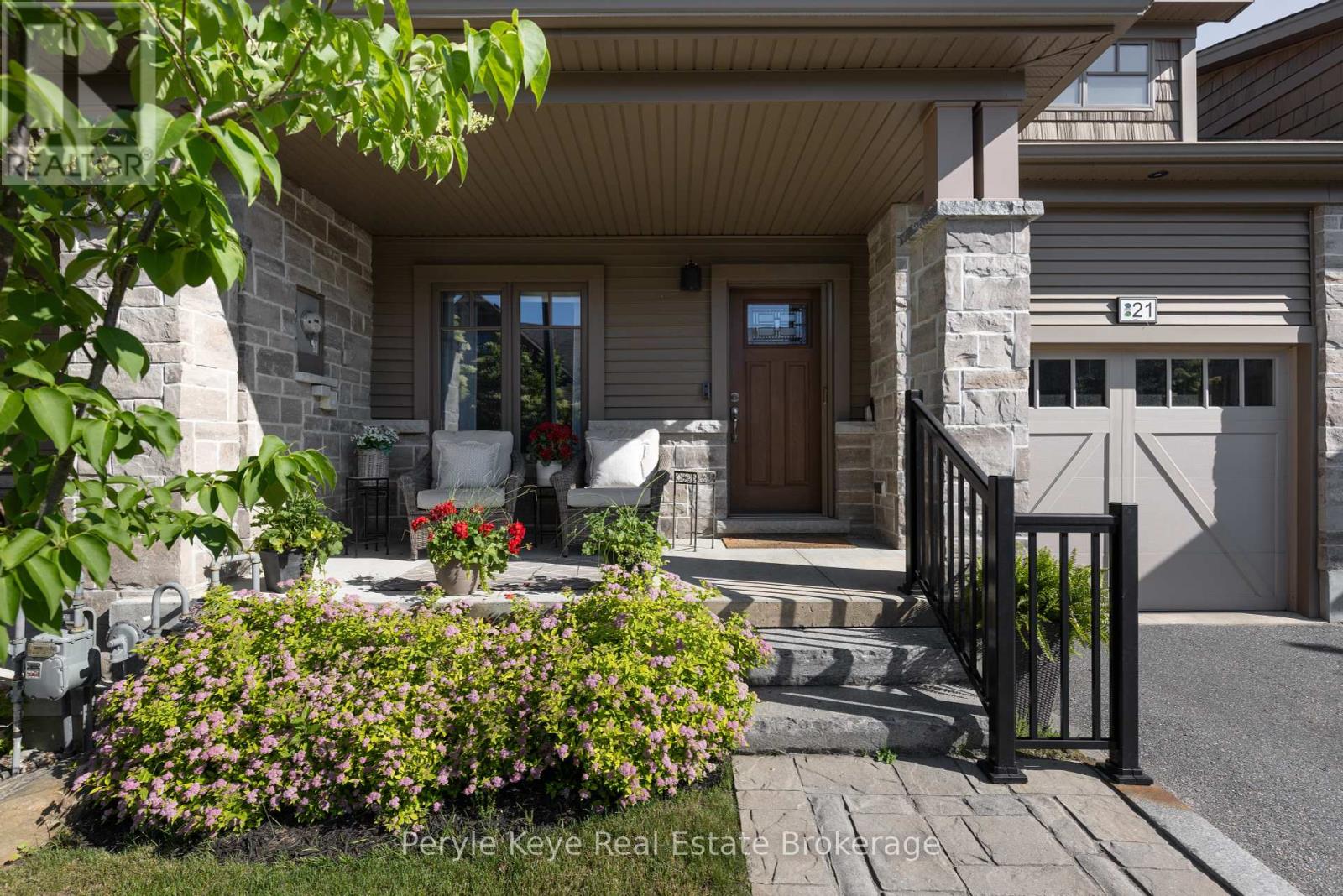 21 Serenity Place Crescent, Huntsville, Ontario  P1H 0C4 - Photo 6 - X12249061