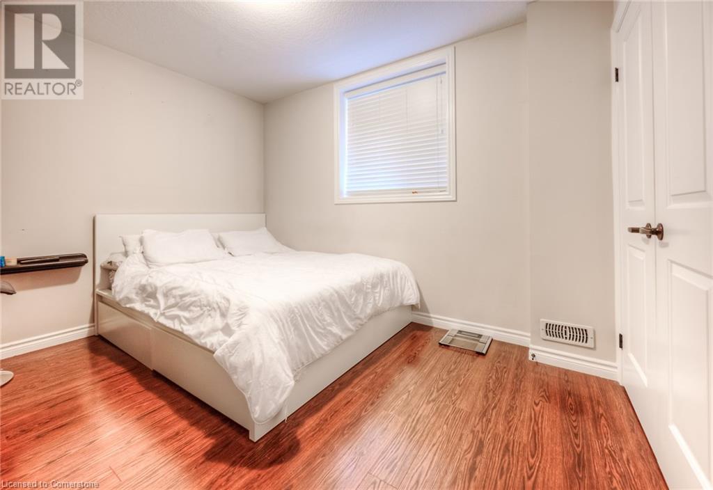 22 Emerald Avenue Unit# Basement, Kitchener, Ontario  N2A 1X5 - Photo 10 - 40740416
