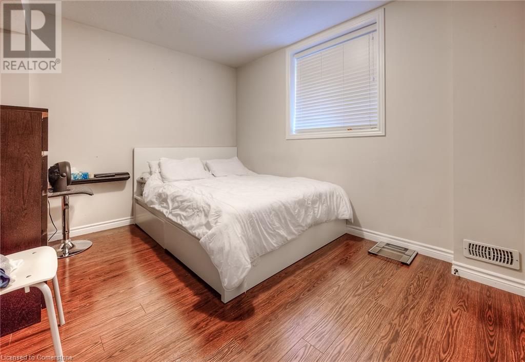 22 Emerald Avenue Unit# Basement, Kitchener, Ontario  N2A 1X5 - Photo 9 - 40740416