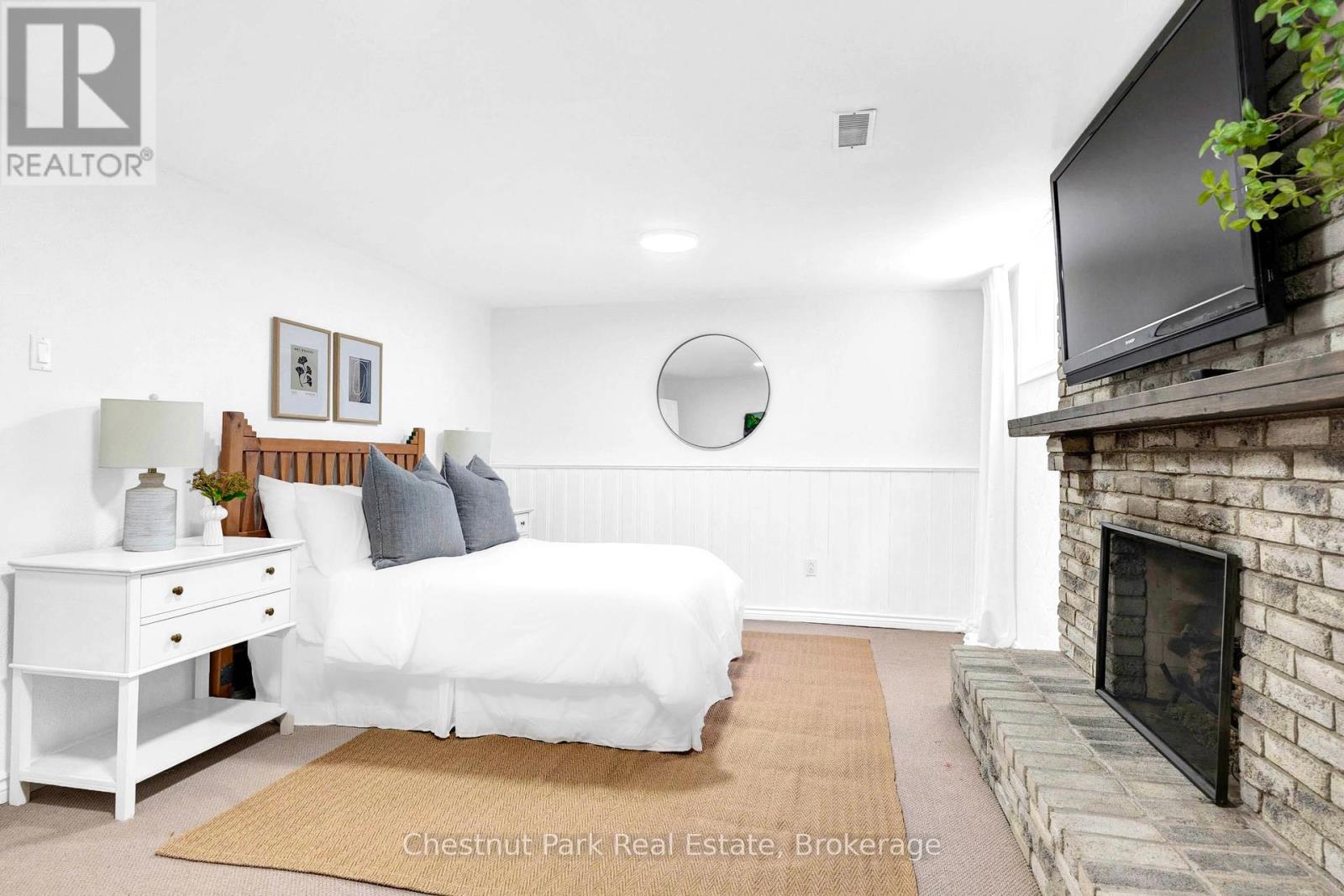 2052 Chippewa Trail, Mississauga, Ontario  L5H 3V7 - Photo 26 - W12249127