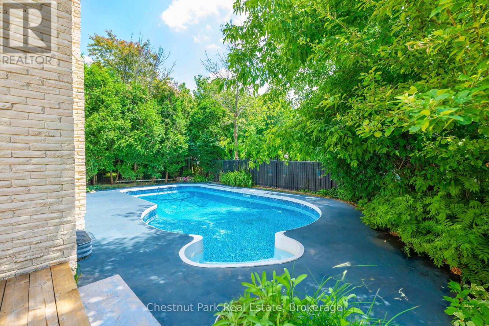 2052 Chippewa Trail, Mississauga, Ontario  L5H 3V7 - Photo 30 - W12249127