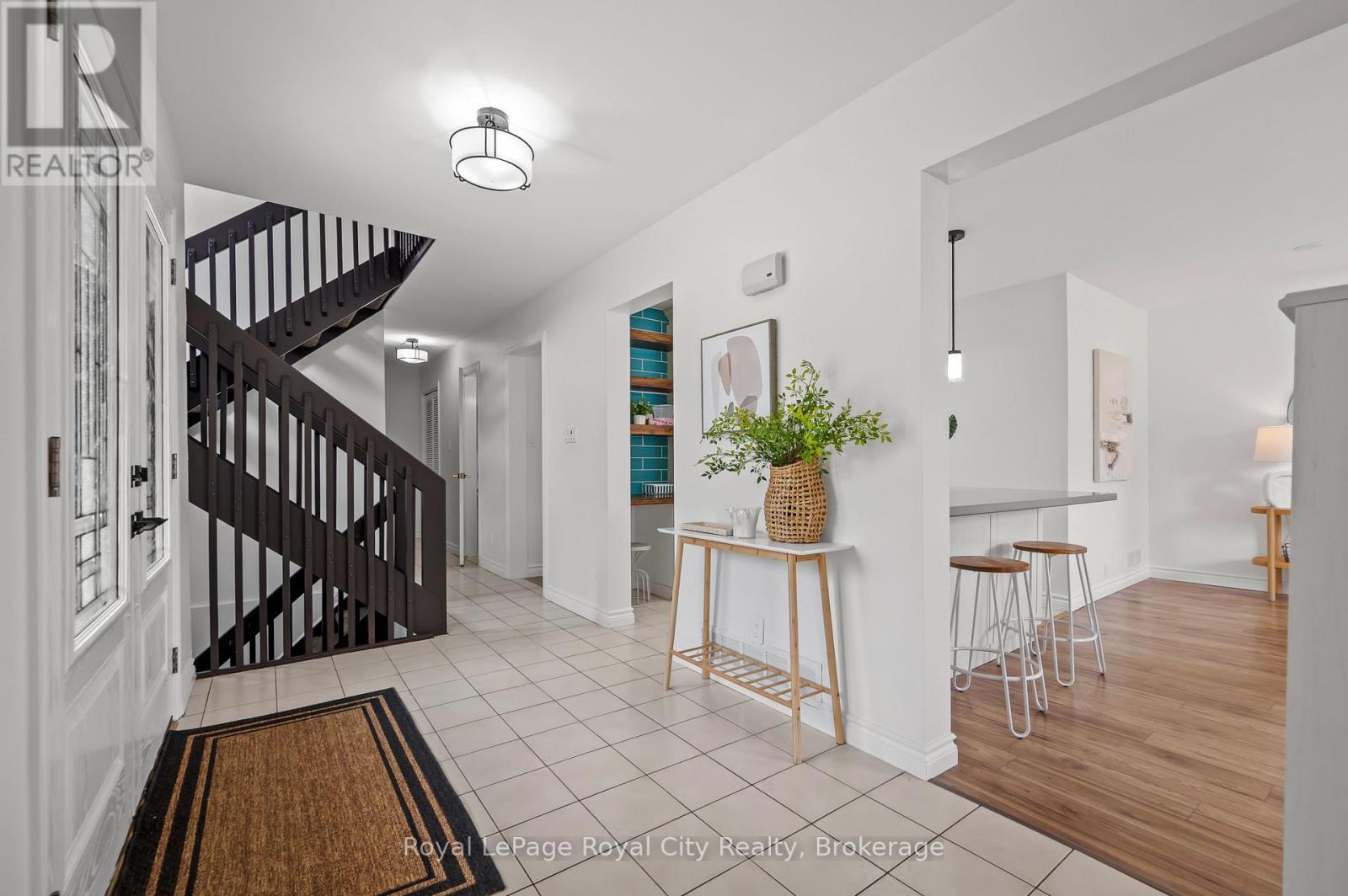 306 Imperial Road S, Guelph, Ontario  N1K 1M4 - Photo 5 - X12249074