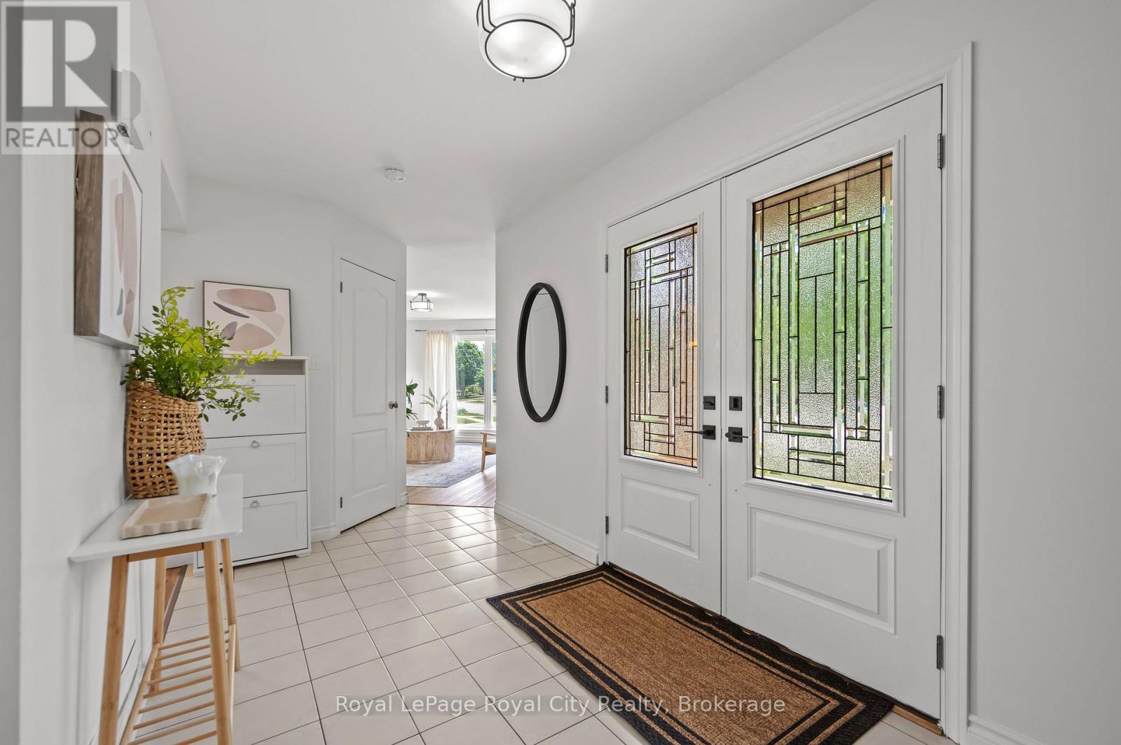 306 Imperial Road S, Guelph, Ontario  N1K 1M4 - Photo 6 - X12249074