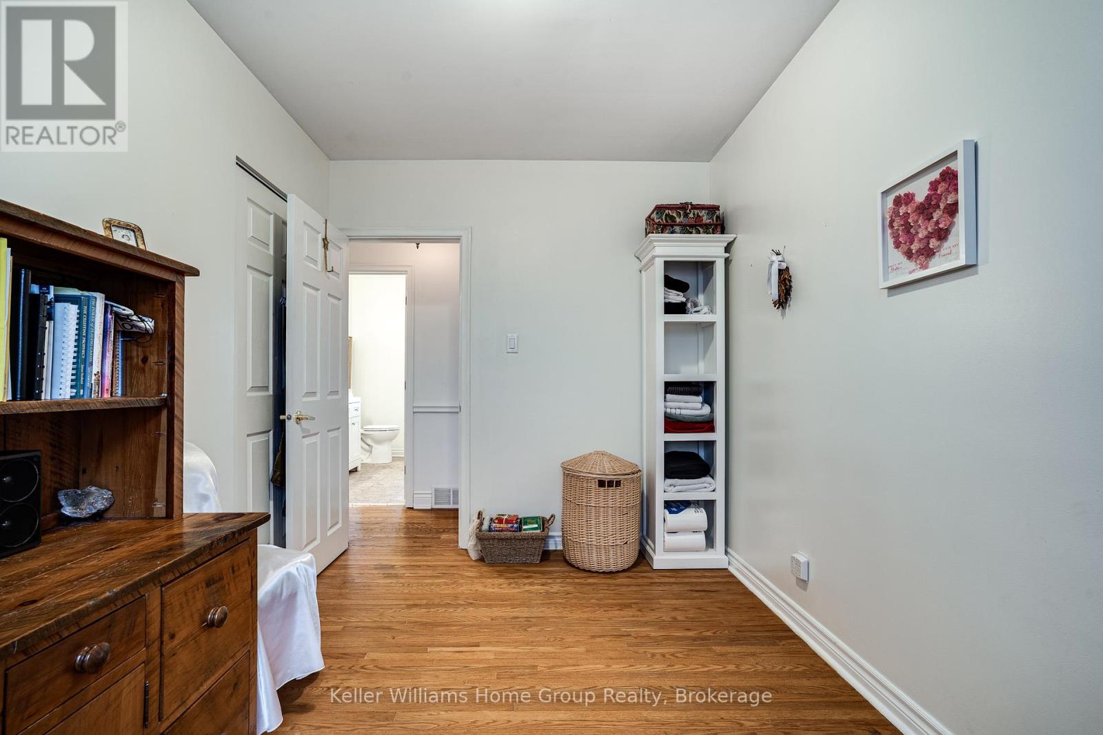 50 Edgewood Avenue, Hamilton, Ontario  L8T 1K1 - Photo 19 - X12249103