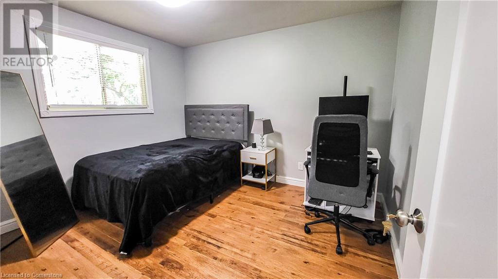 641 Highpoint Avenue Unit# 1, Waterloo, Ontario  N2L 4Z3 - Photo 10 - 40745811