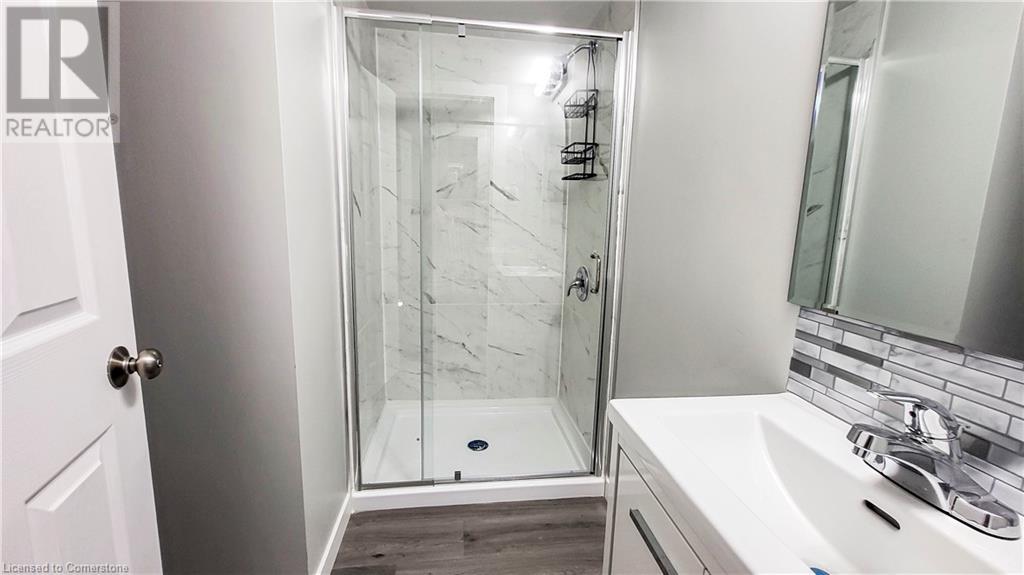 641 Highpoint Avenue Unit# 1, Waterloo, Ontario  N2L 4Z3 - Photo 7 - 40745811