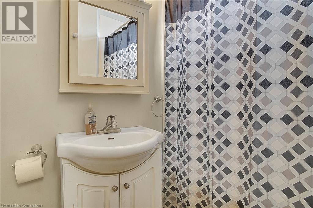211 Dolph Street N, Cambridge, Ontario  N3H 2A6 - Photo 19 - 40745694