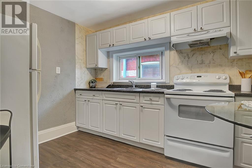 211 Dolph Street N, Cambridge, Ontario  N3H 2A6 - Photo 5 - 40745694
