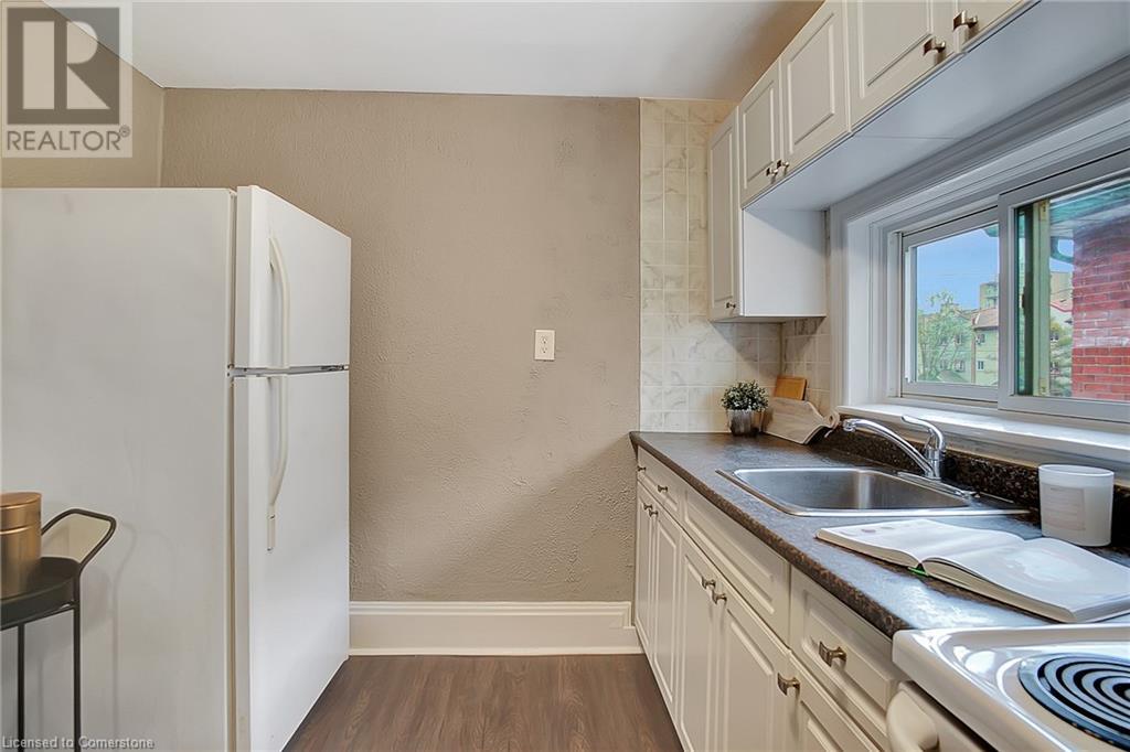 211 Dolph Street N, Cambridge, Ontario  N3H 2A6 - Photo 7 - 40745698