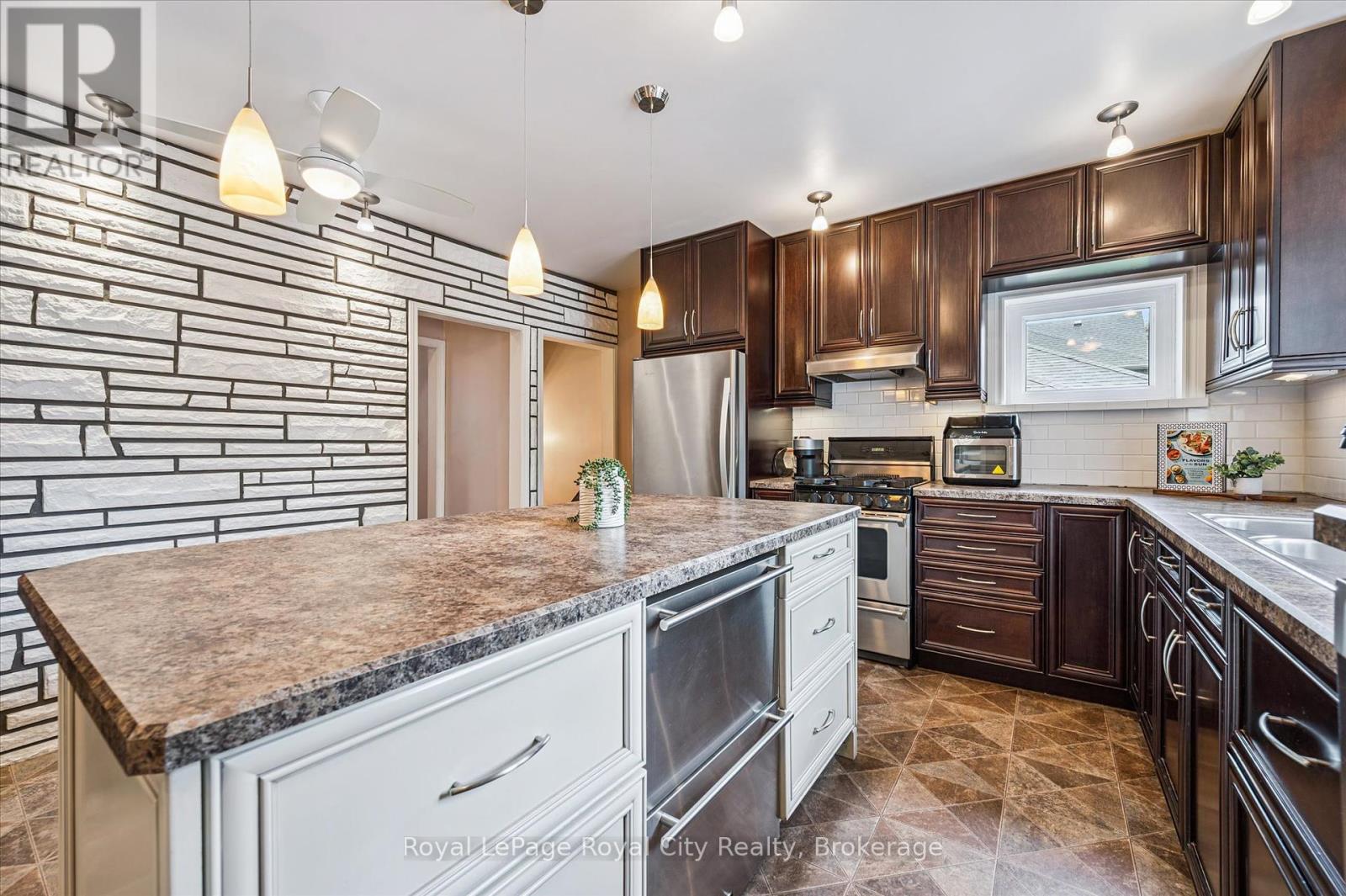 160 Forfar Street E, Centre Wellington, Ontario  N1M 1B2 - Photo 11 - X12249241