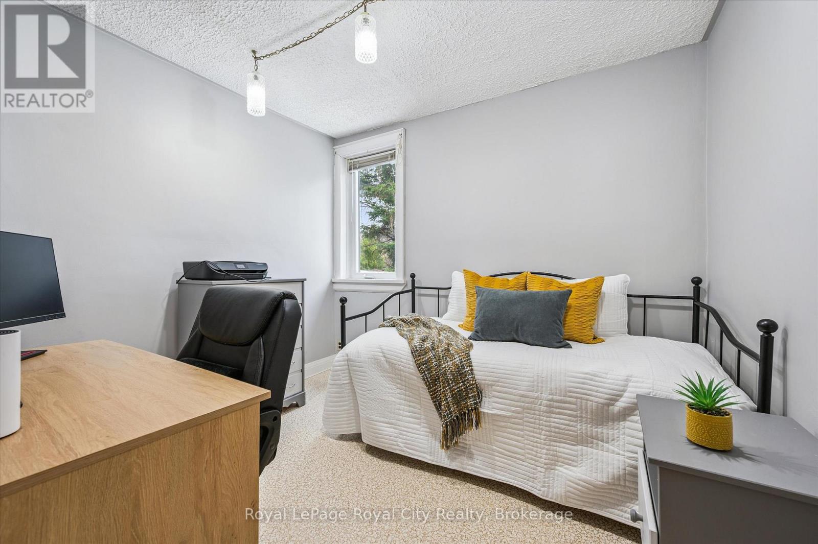 160 Forfar Street E, Centre Wellington, Ontario  N1M 1B2 - Photo 15 - X12249241