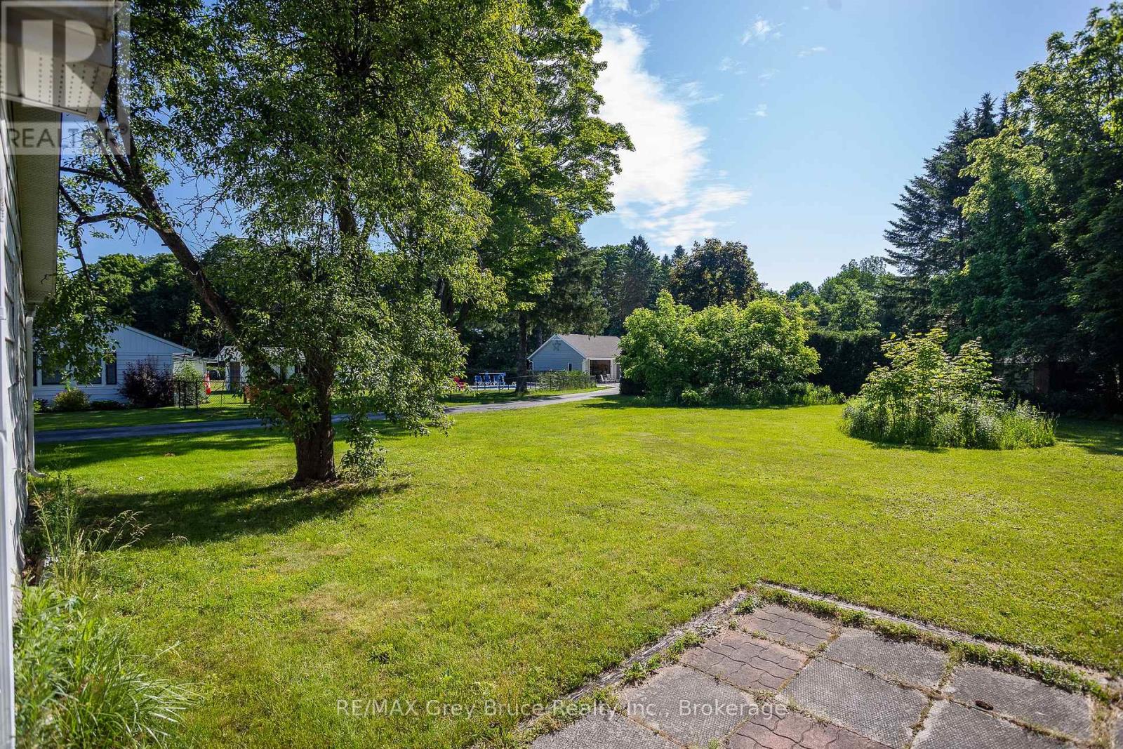 367 2nd Ave Se Avenue, Georgian Bluffs, Ontario  N4K 5T2 - Photo 26 - X12249245
