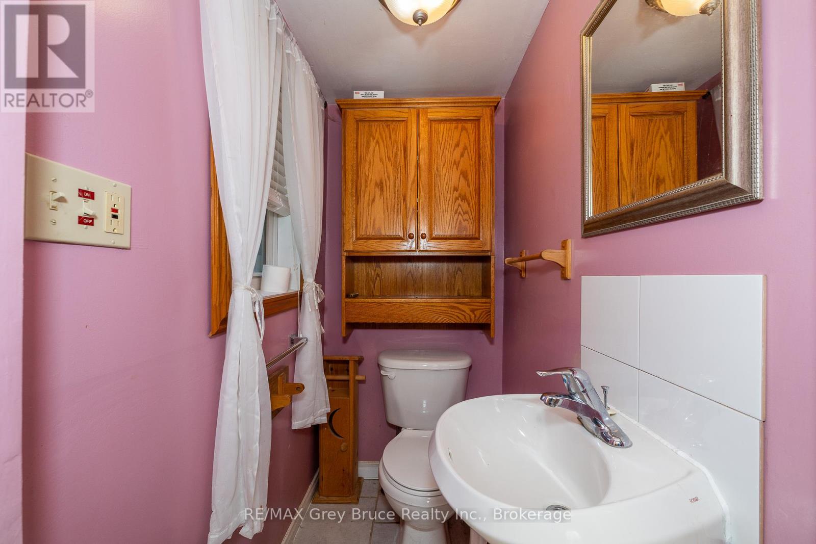 367 2nd Ave Se Avenue, Georgian Bluffs, Ontario  N4K 5T2 - Photo 8 - X12249245