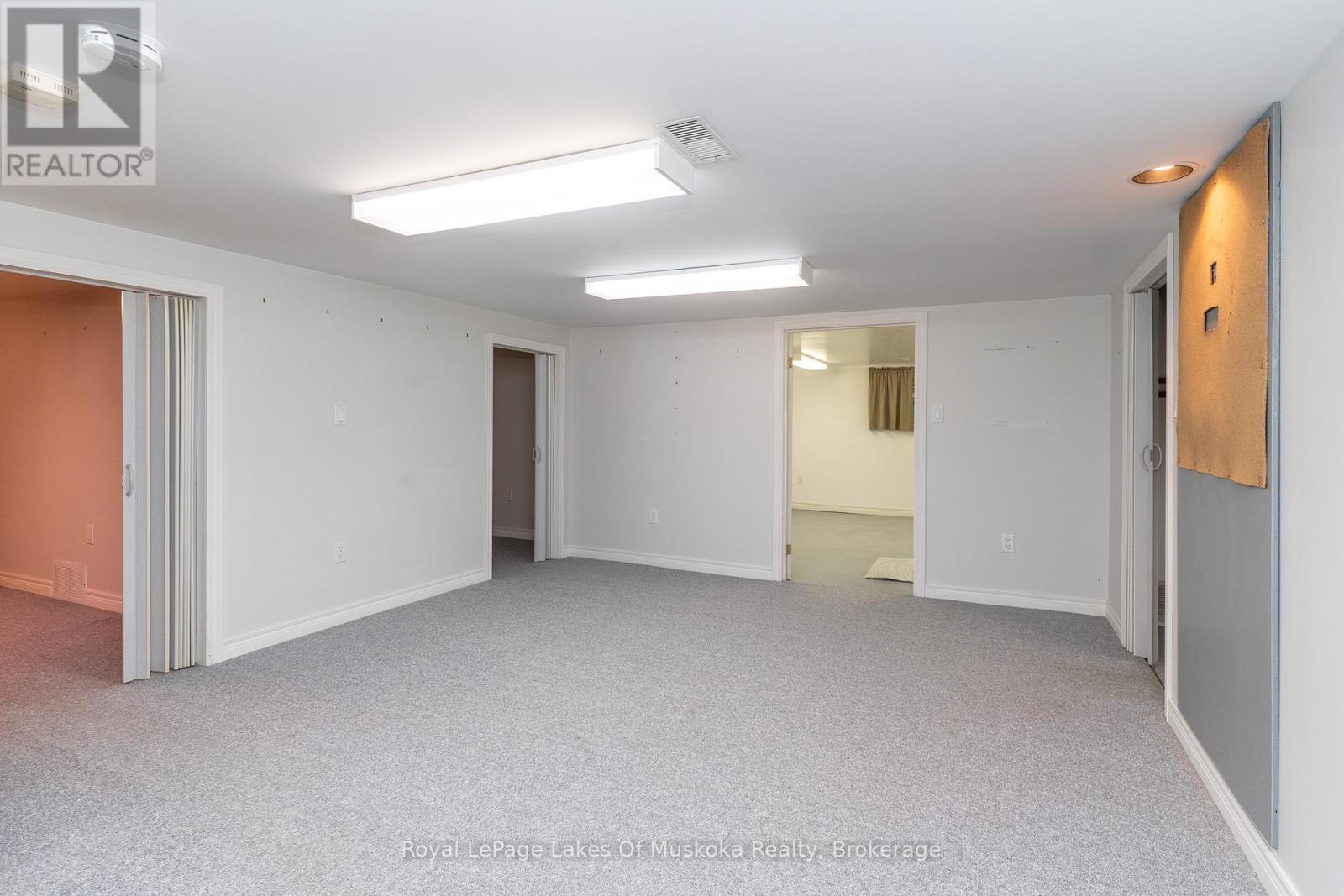 25 Stonehedge Close, Gravenhurst, Ontario  P1P 1Y7 - Photo 32 - X12249286