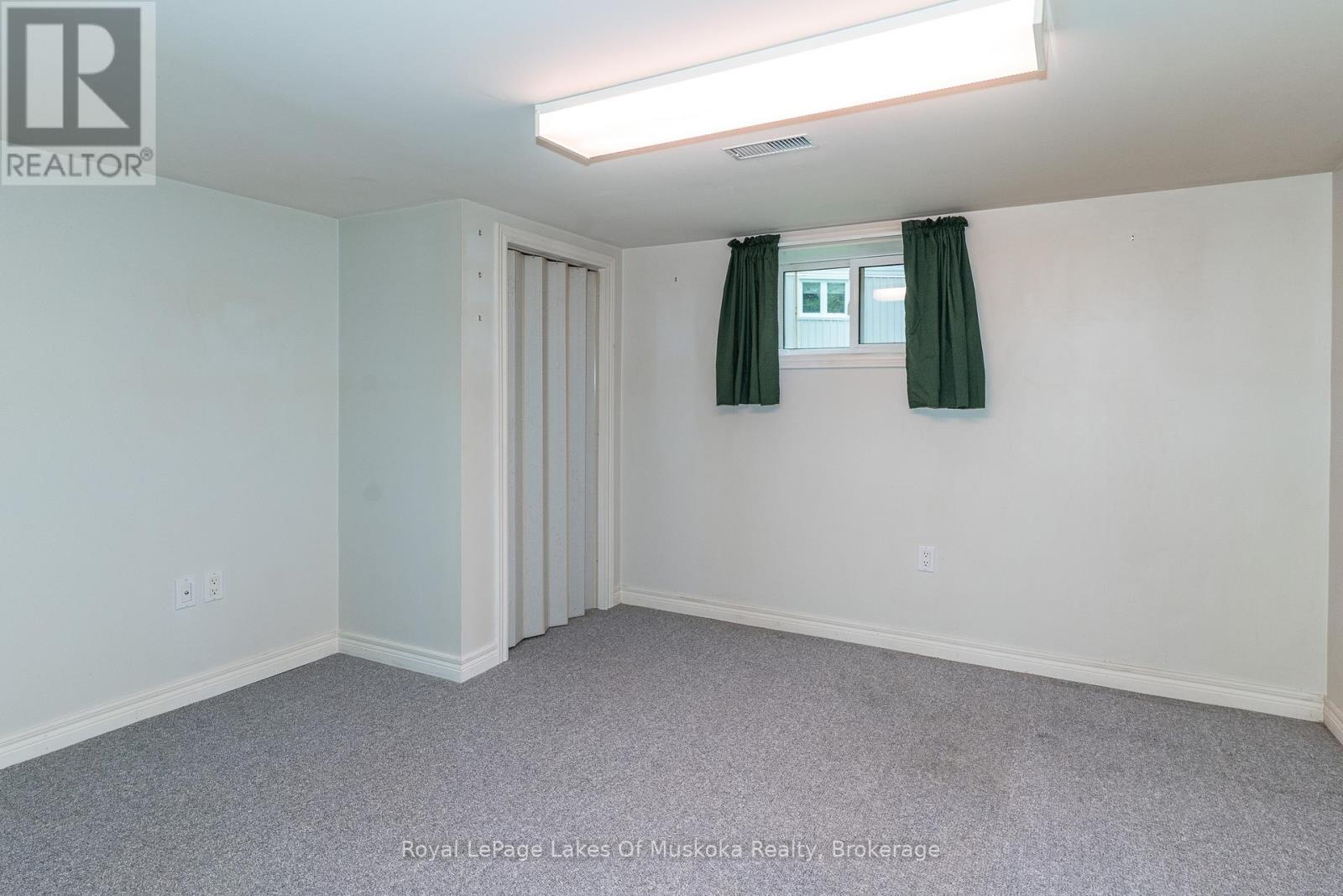25 Stonehedge Close, Gravenhurst, Ontario  P1P 1Y7 - Photo 33 - X12249286