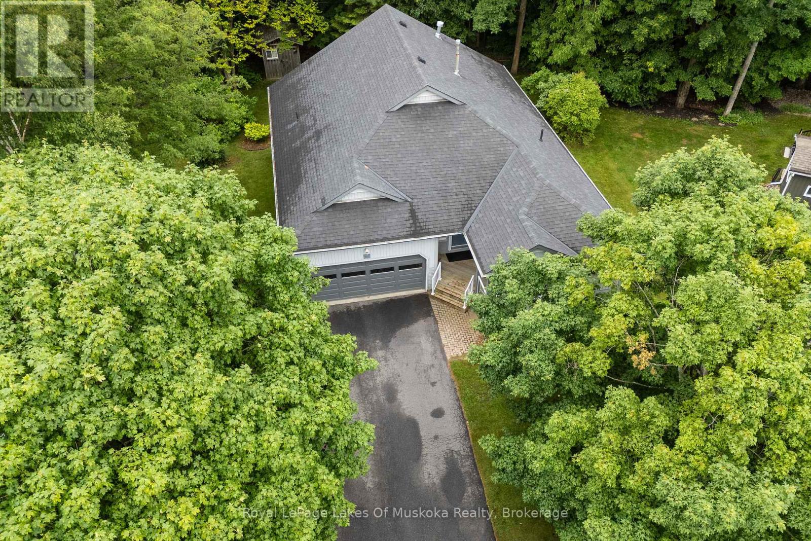 25 Stonehedge Close, Gravenhurst, Ontario  P1P 1Y7 - Photo 43 - X12249286