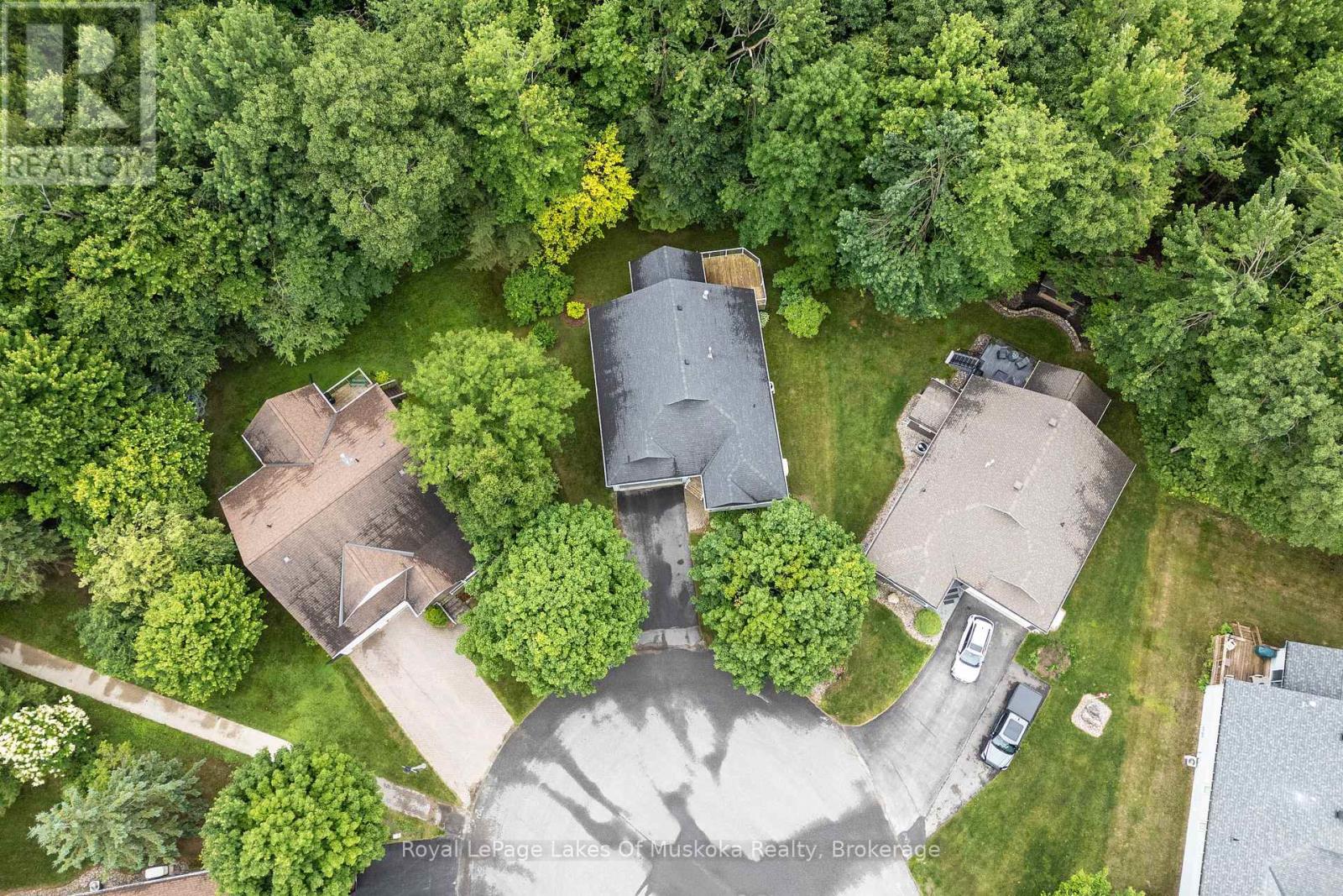 25 Stonehedge Close, Gravenhurst, Ontario  P1P 1Y7 - Photo 44 - X12249286
