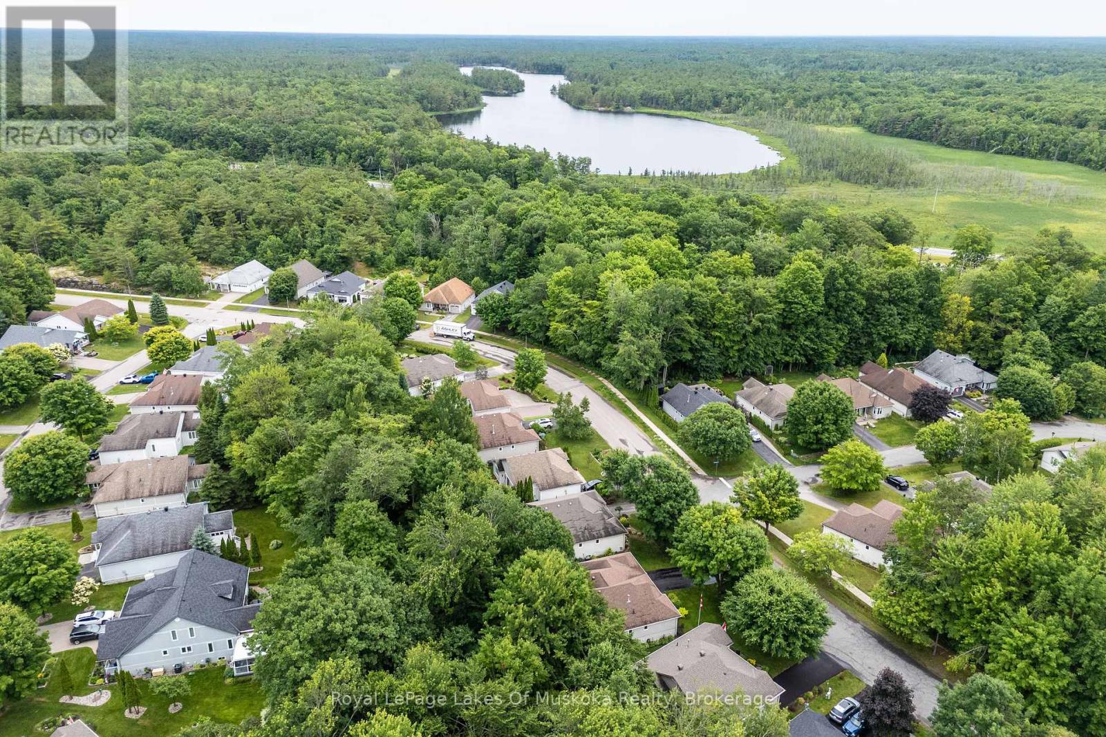 25 Stonehedge Close, Gravenhurst, Ontario  P1P 1Y7 - Photo 45 - X12249286