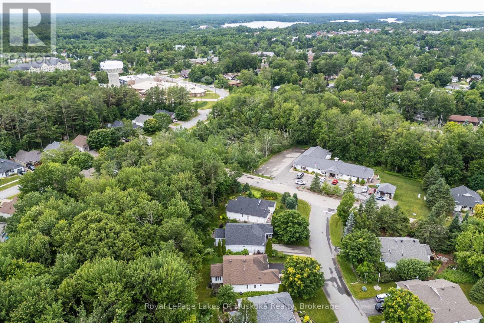 25 Stonehedge Close, Gravenhurst, Ontario  P1P 1Y7 - Photo 46 - X12249286