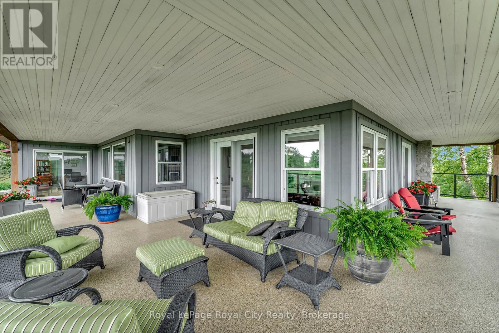 7122 Gore Road, Puslinch, Ontario  N0B 2J0 - Photo 37 - X12249304