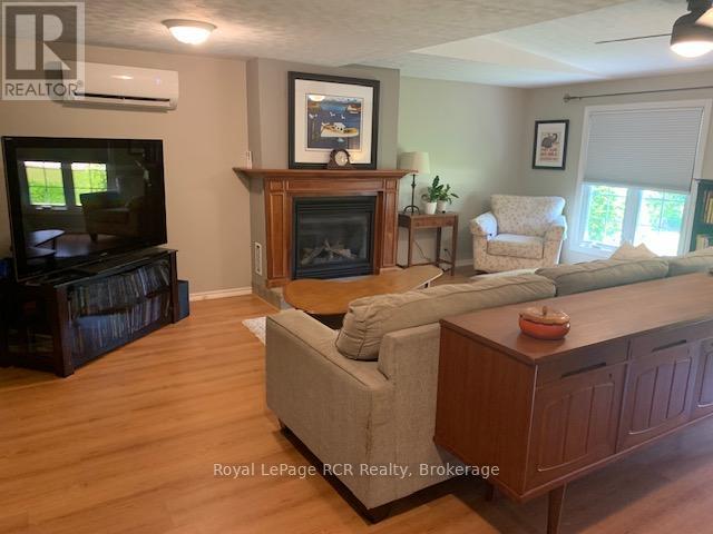 164 Edward Street, Saugeen Shores, Ontario  N0H 2L0 - Photo 15 - X12249308
