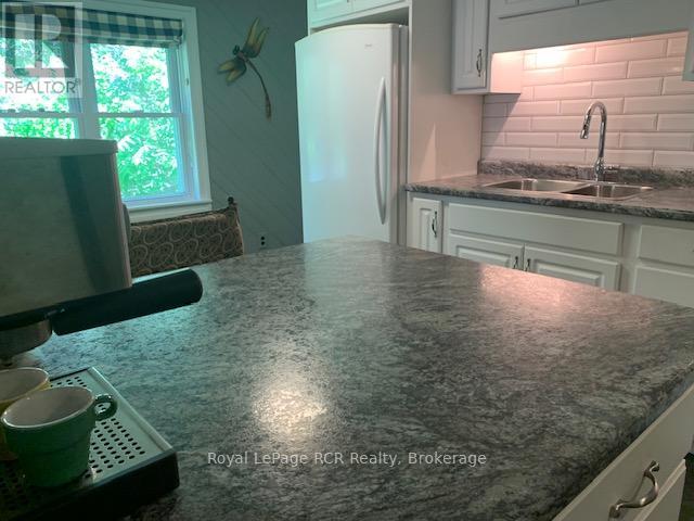 164 Edward Street, Saugeen Shores, Ontario  N0H 2L0 - Photo 18 - X12249308