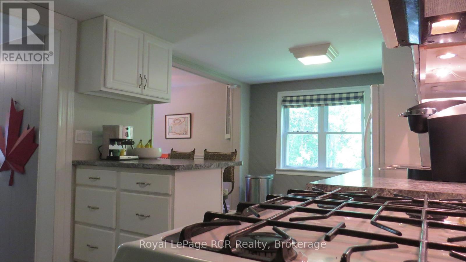 164 Edward Street, Saugeen Shores, Ontario  N0H 2L0 - Photo 28 - X12249308
