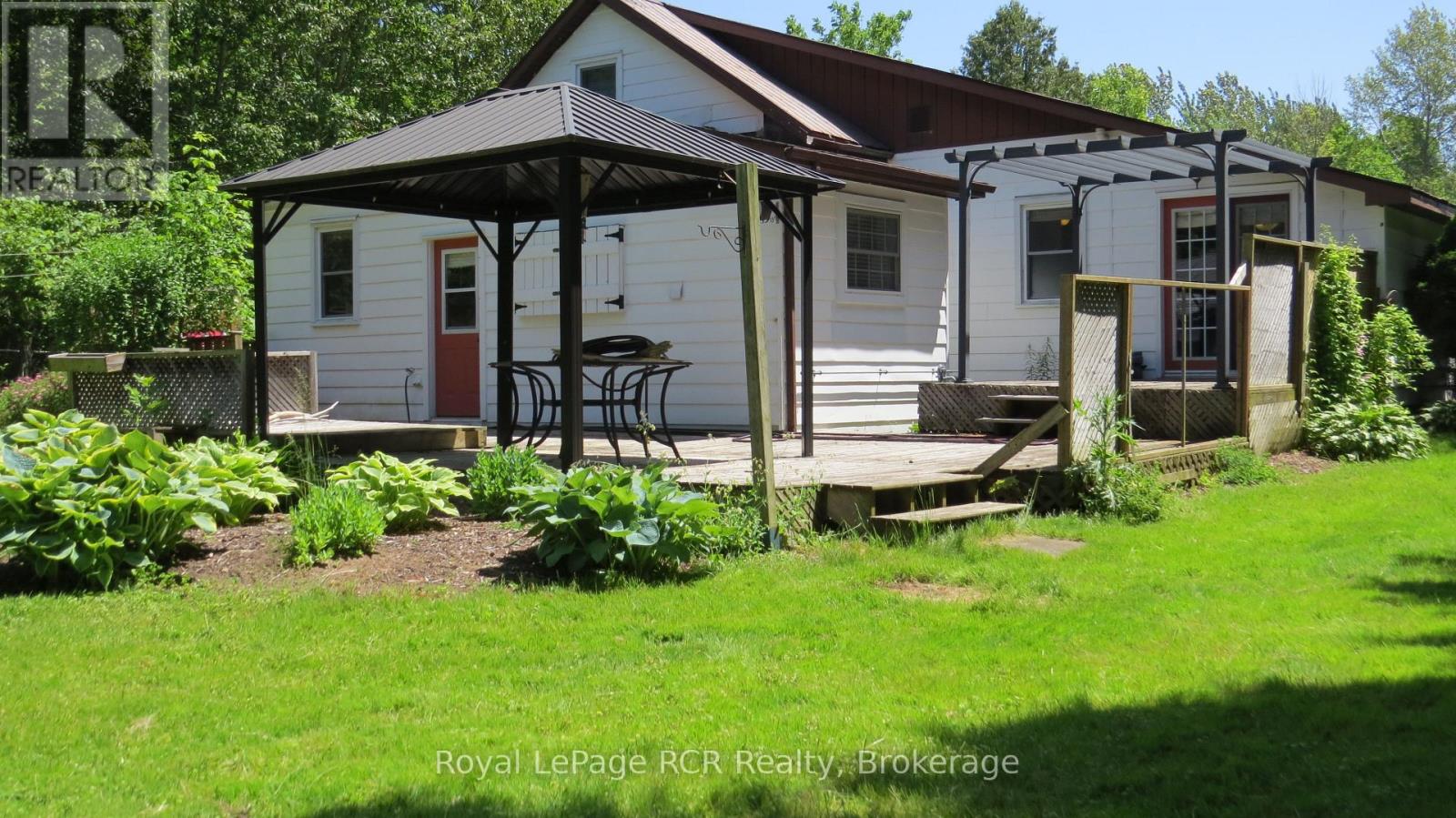 164 Edward Street, Saugeen Shores, Ontario  N0H 2L0 - Photo 6 - X12249308