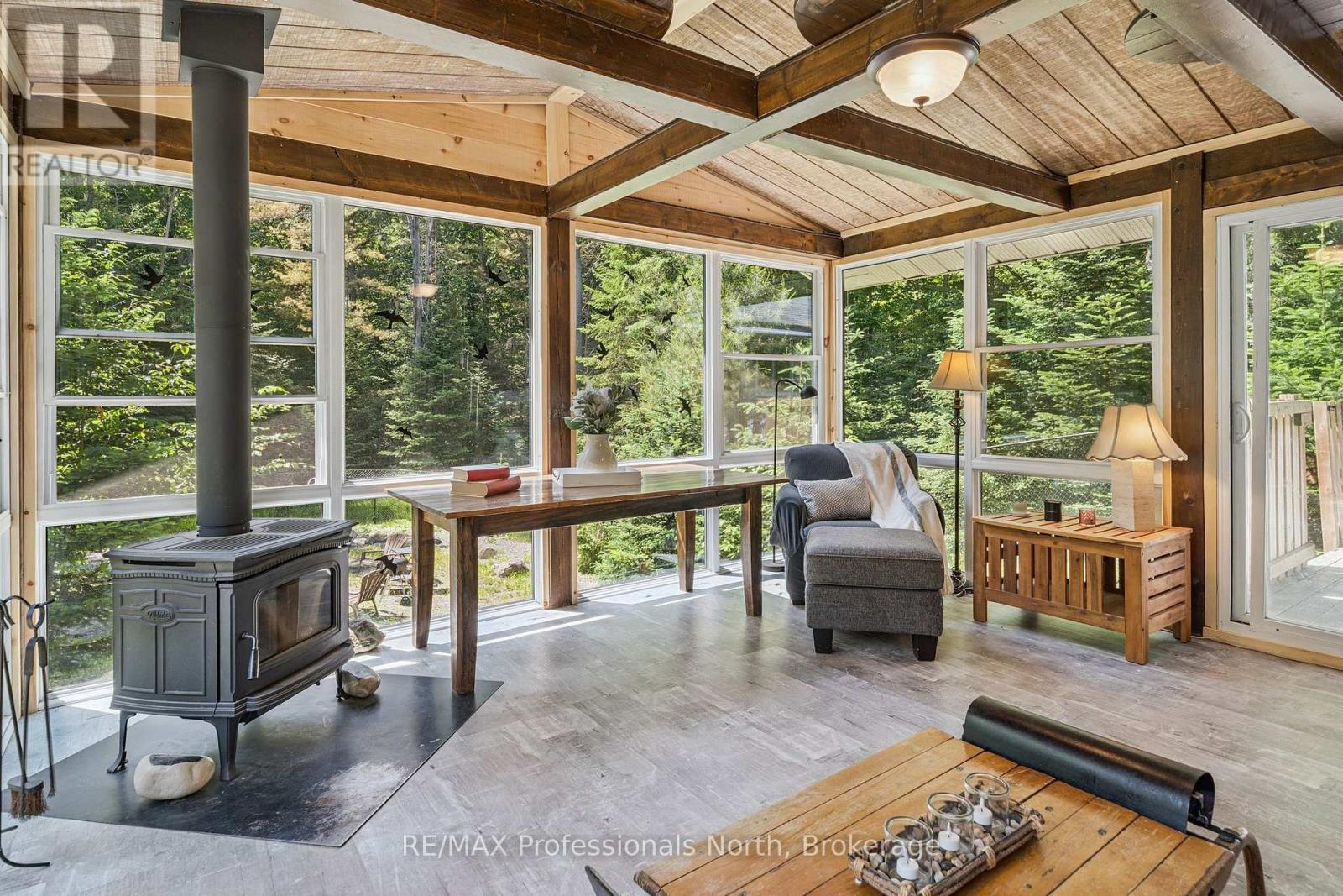 504 South Waseosa Lake Road, Huntsville, Ontario  P1H 2N5 - Photo 19 - X12249335