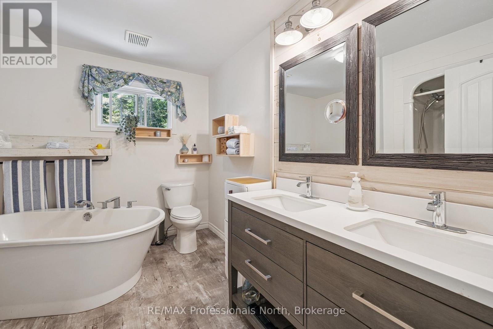 504 South Waseosa Lake Road, Huntsville, Ontario  P1H 2N5 - Photo 23 - X12249335