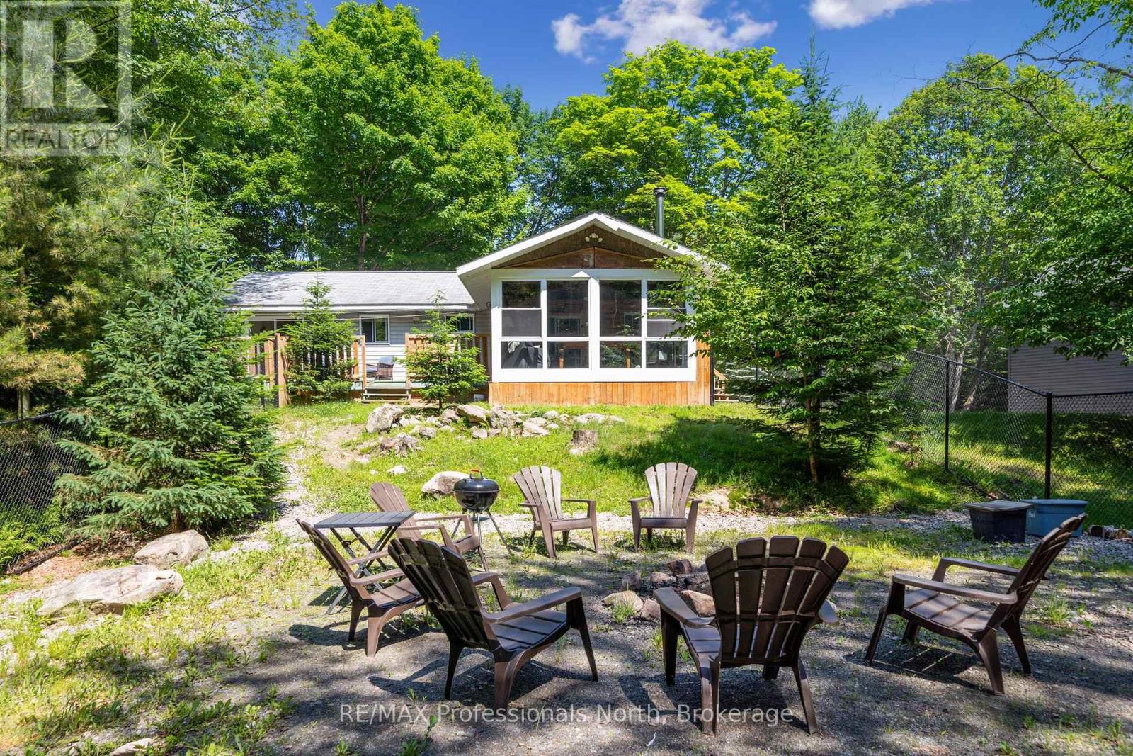 504 South Waseosa Lake Road, Huntsville, Ontario  P1H 2N5 - Photo 35 - X12249335