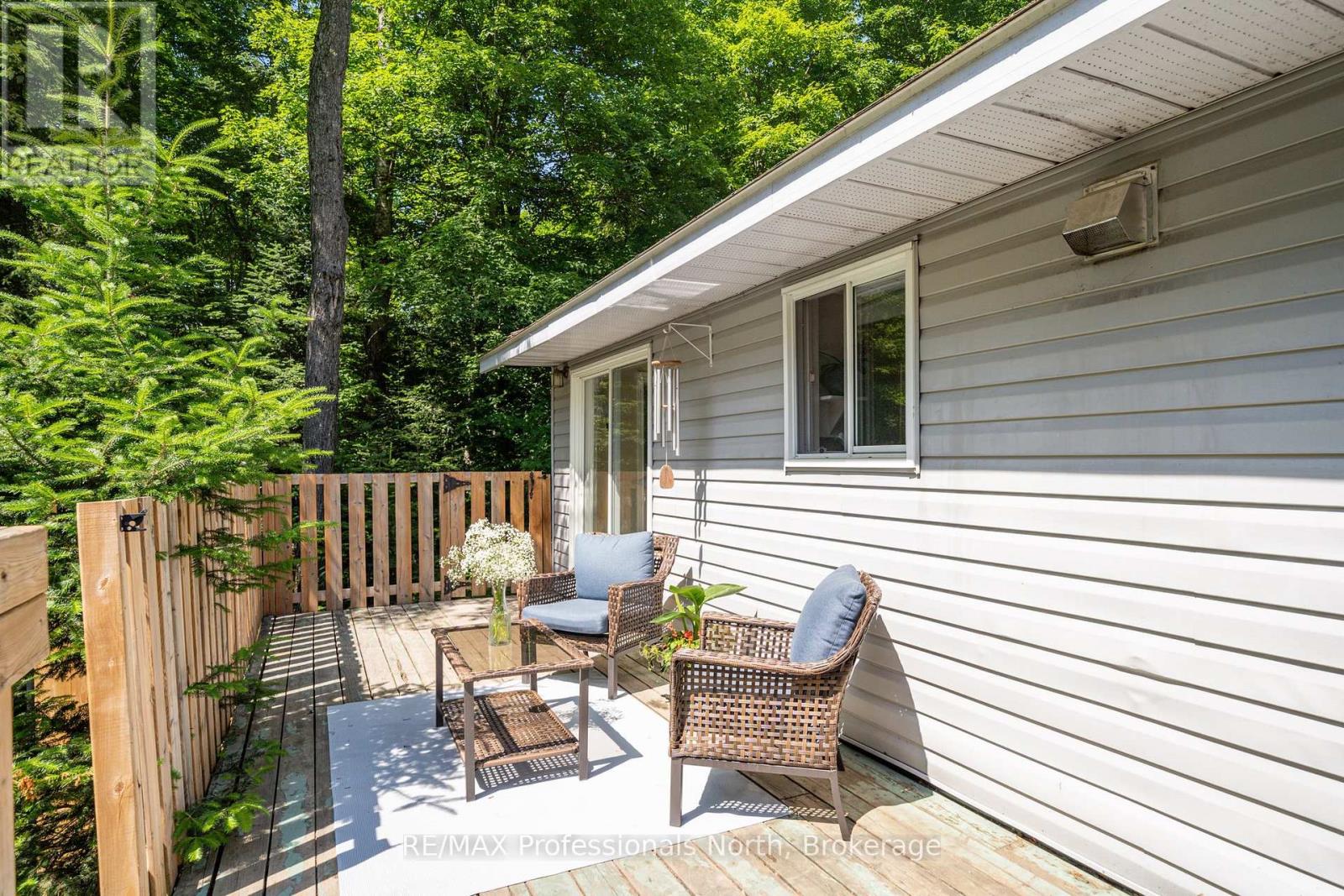 504 South Waseosa Lake Road, Huntsville, Ontario  P1H 2N5 - Photo 36 - X12249335
