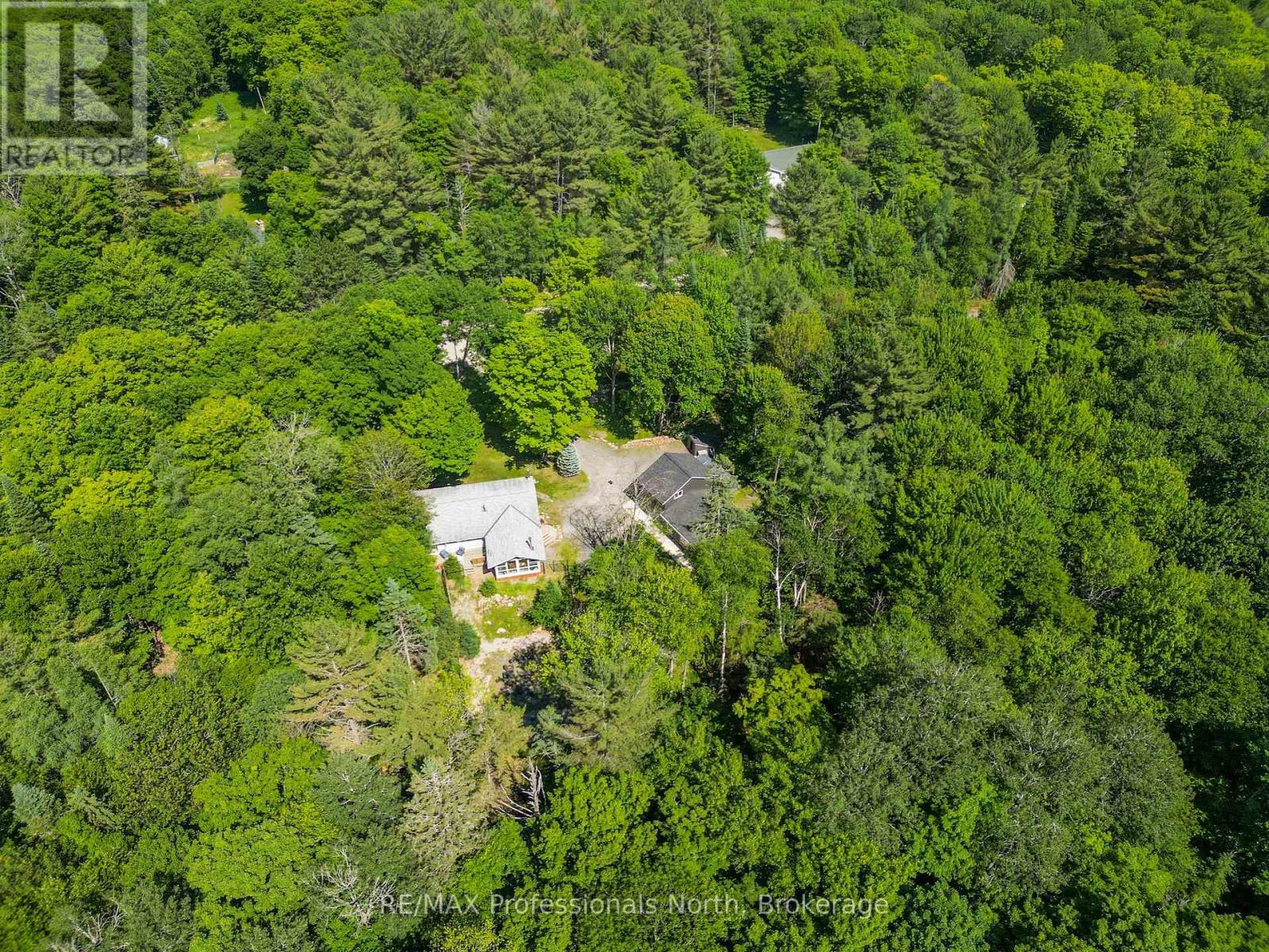 504 South Waseosa Lake Road, Huntsville, Ontario  P1H 2N5 - Photo 39 - X12249335