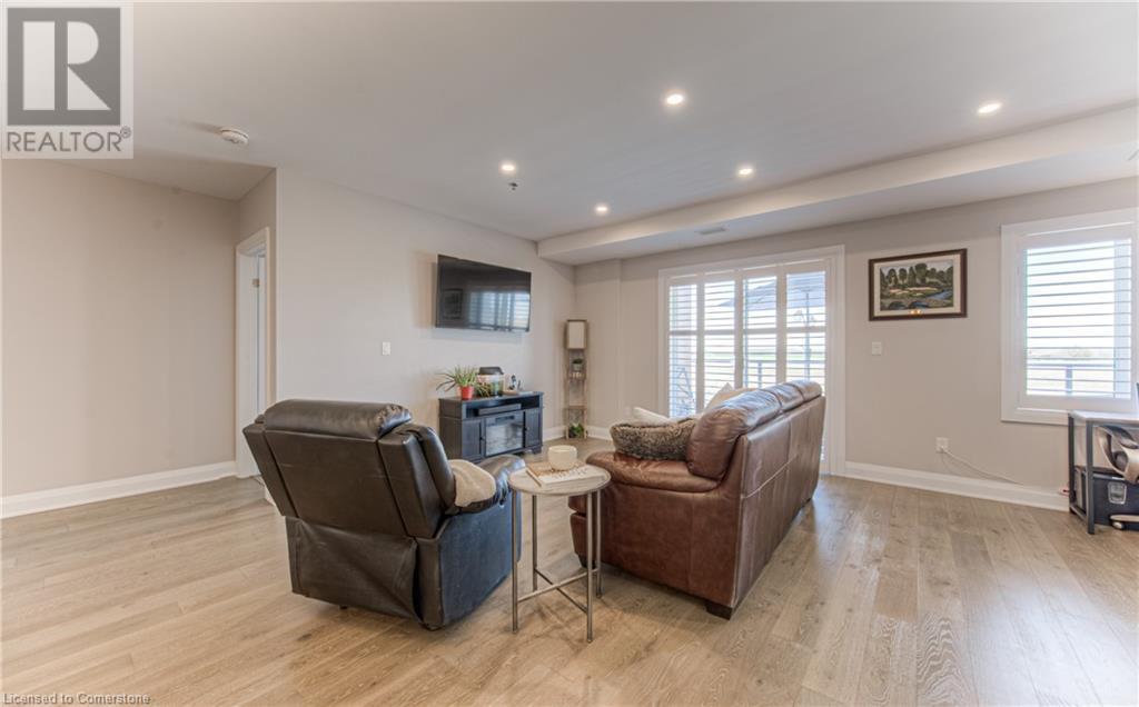 247 Grey Silo Road Unit# 205, Waterloo, Ontario  N2K 0G7 - Photo 18 - 40745880