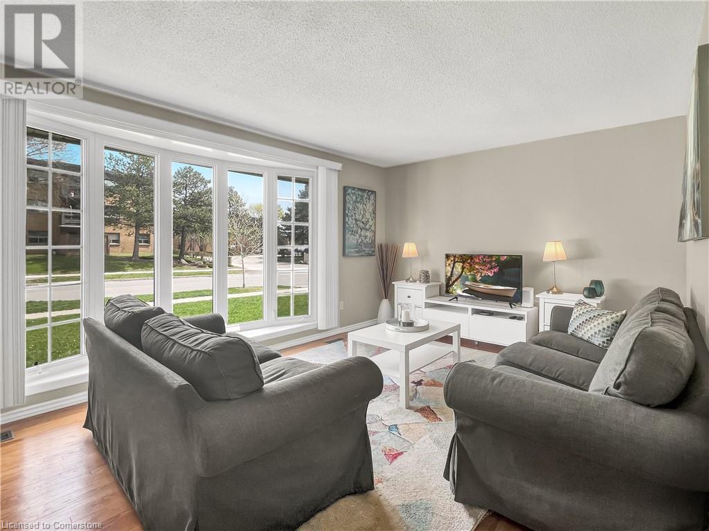 267 Kingswood Drive Unit# Upper, Kitchener, Ontario  N2E 1S1 - Photo 2 - 40745528