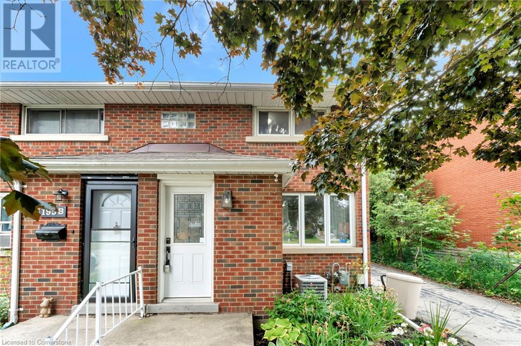 195 Erb Street E Unit# A, Waterloo, Ontario  N2J 1M7 - Photo 3 - 40742332