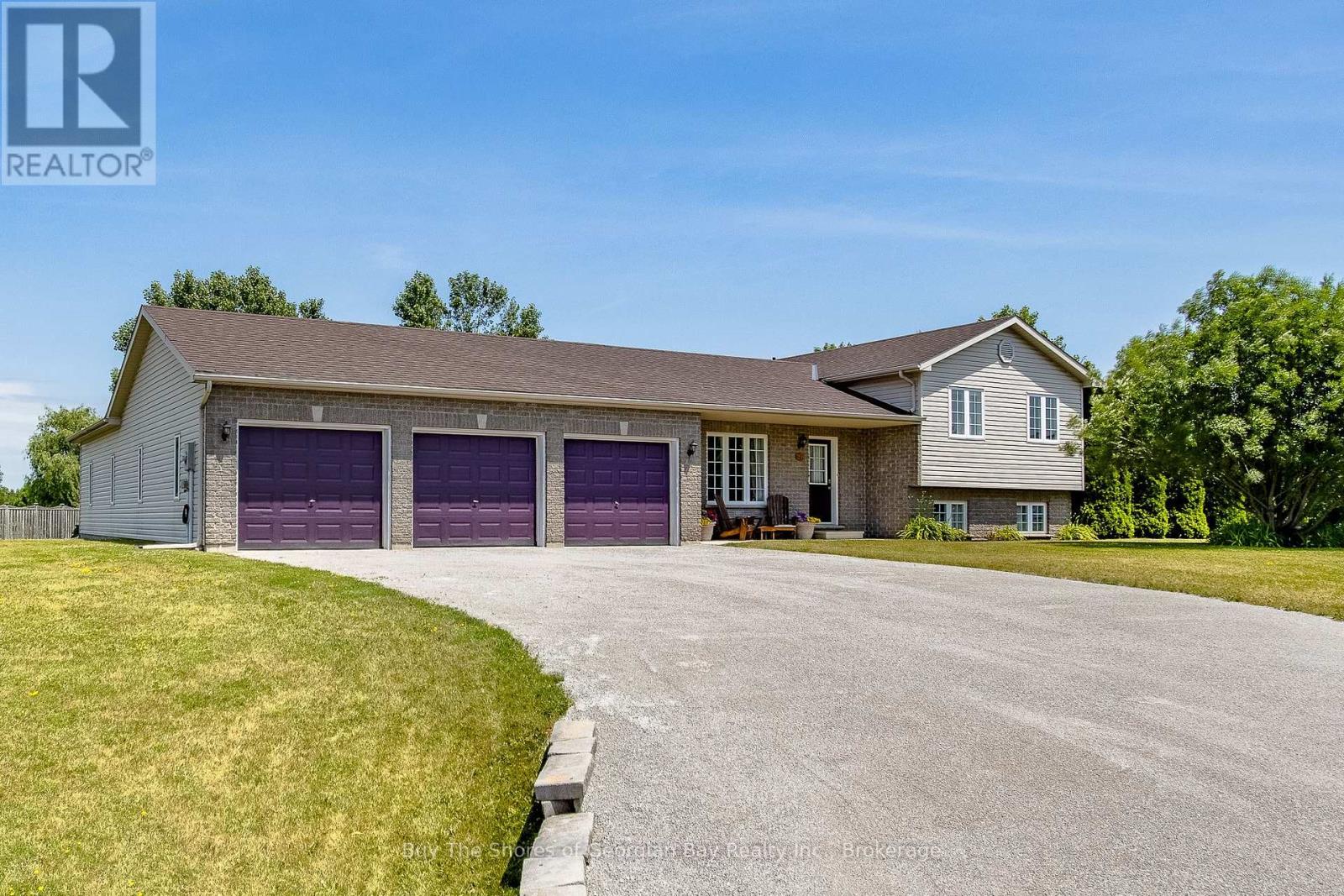 24 MARL CREEK DRIVE, Springwater, Ontario