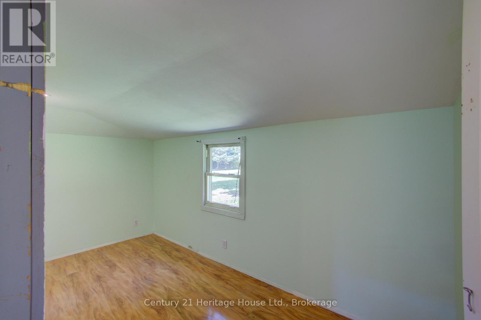 450 Douglas Street W, West Grey, Ontario  N0G 1R0 - Photo 23 - X12249606