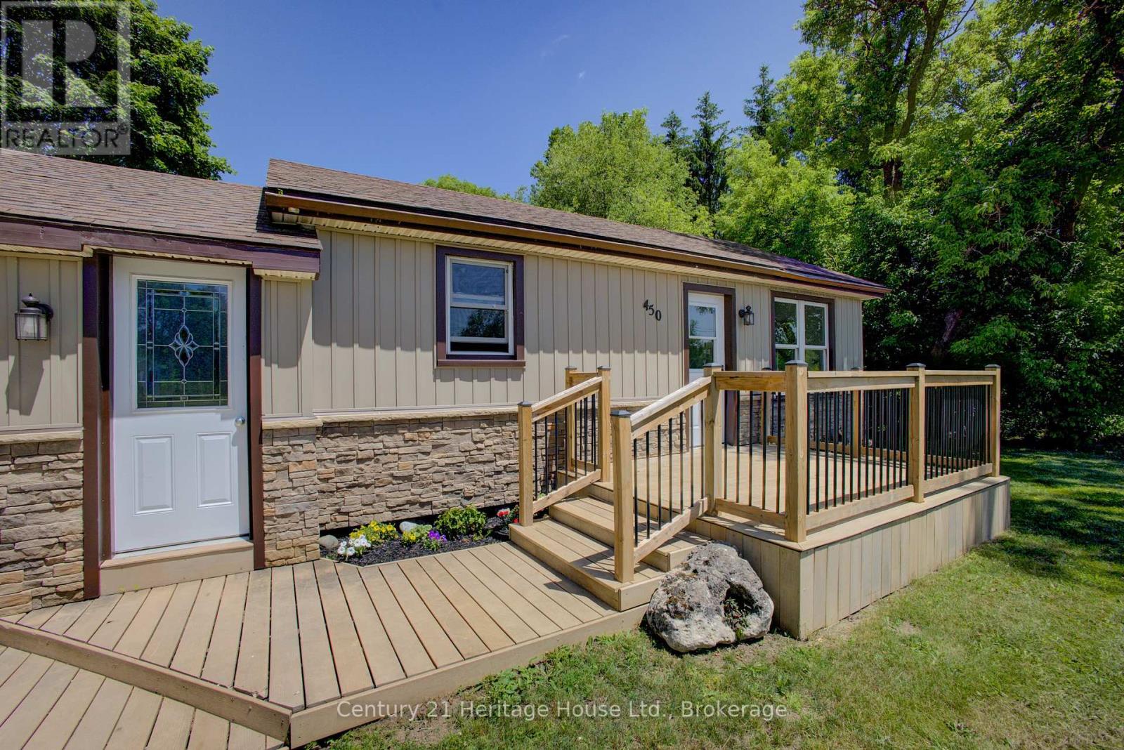 450 Douglas Street W, West Grey, Ontario  N0G 1R0 - Photo 4 - X12249606