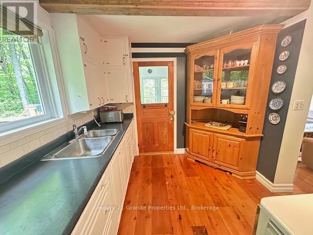 131 Downes Road, Seguin, Ontario  P2A 2W8 - Photo 8 - X12249691