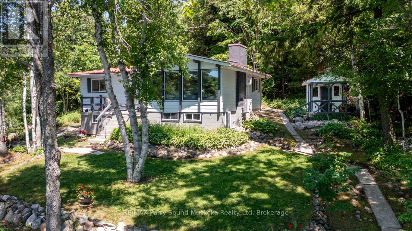 18 Karhu Lane, Seguin, Ontario  P2A 2W8 - Photo 4 - X12249834