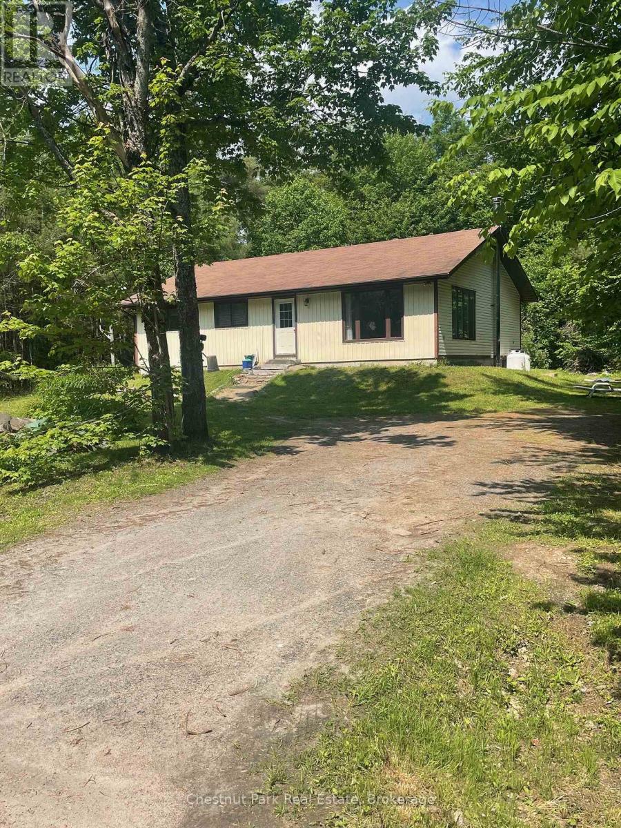 1044 ASHLEY LANE, Bracebridge, Ontario